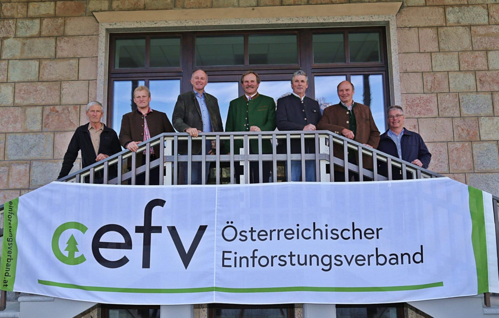 Der Vorstand des Einforstungsverbandes am neuen Standort in Traunkirchen